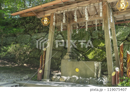 八幡山 村雲御所瑞龍寺門跡 手水舎 八幡山 村雲御所瑞龍寺門跡 手水舎 119075407