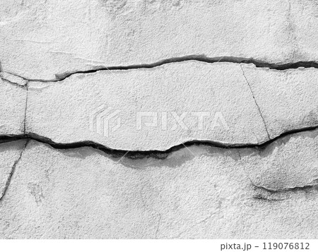 Crack Wall Texture Earthquake Broken Damage Concrete Cement Building White Background Break Piece Stone Scratch Grunge Line Crash Fracture Peeling White Grey Broken Structure Worn Dry Home Peel Stucco 119076812
