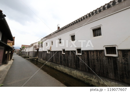 鳥取　倉吉　重伝建地区　倉吉白壁土蔵群 119077607