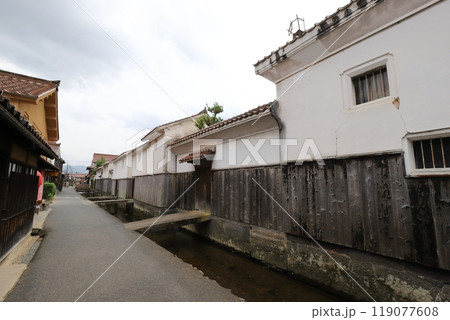 鳥取　倉吉　重伝建地区　倉吉白壁土蔵群 119077608