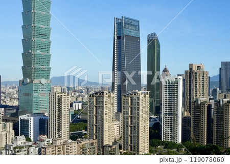 都市の風景「象山からの台北市街地を臨む」 都市の風景「象山からの台北市街地を臨む」 119078060