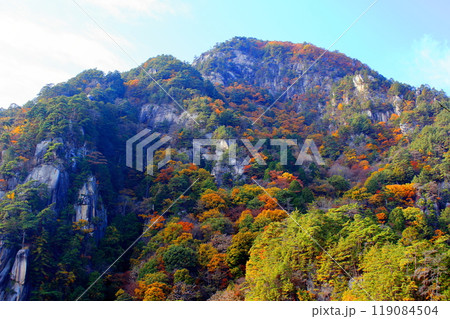 紅葉の昇仙峡 119084504