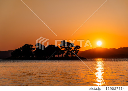 島根 宍道湖の夕日 島根 宍道湖の夕日 119087314