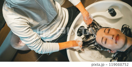 beauty parlor 119088752