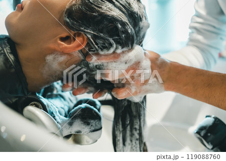 beauty parlor 119088760