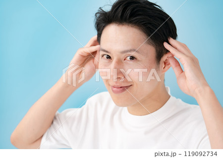 ヘアケア　身だしなみ　男性 119092734