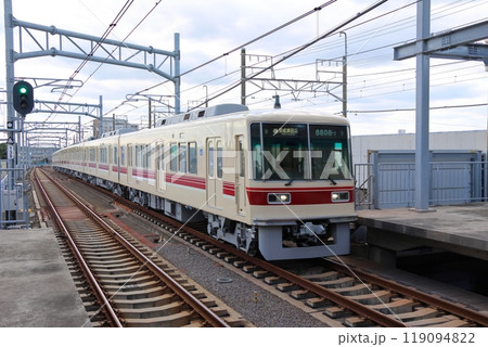 新京成電鉄8800形電車 8800形旧塗装車 千葉県鎌ケ谷市 新京成電鉄8800形電車 8800形旧塗装車 千葉県鎌ケ谷市 119094822
