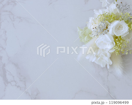 ミニブーケ(白)(大理石背景) ミニブーケ(白)(大理石背景) 119096499