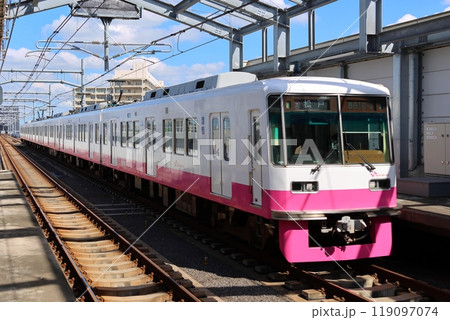 新京成電鉄8800形電車 8800形新塗装車 千葉県鎌ケ谷市 新京成電鉄8800形電車 8800形新塗装車 千葉県鎌ケ谷市 119097074