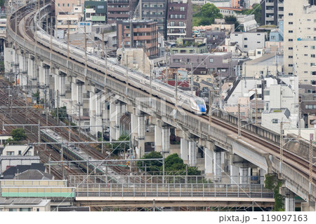 【北陸新幹線】東京駅を目指す新幹線 119097163