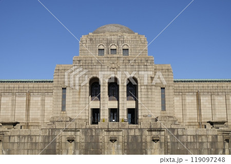 聖徳記念絵画館 (東京都新宿区明治神宮外苑) 聖徳記念絵画館 (東京都新宿区明治神宮外苑) 119097248