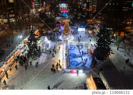 テレビ塔から望む札幌雪まつりの風景 北海道札幌市 2023年 テレビ塔から望む札幌雪まつりの風景 北海道札幌市 2023年 119098132