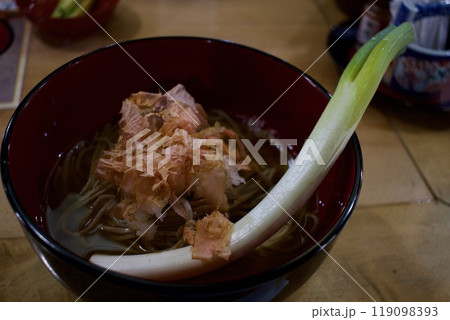 大内宿の定番、ネギで食べるねぎそば 119098393
