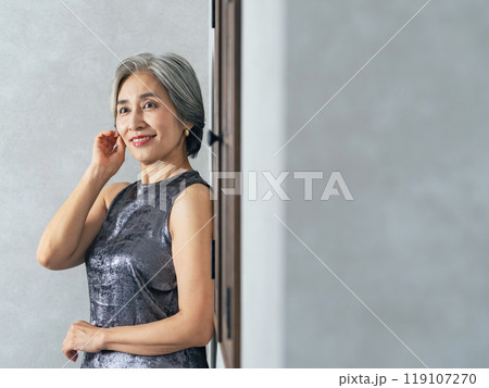 シニア女性のポートレート 119107270