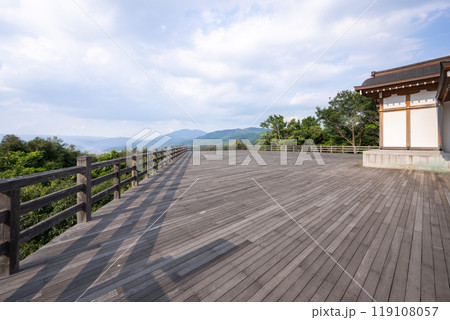 将軍塚青龍殿裏にある大舞台(京都府京都市山科区) 将軍塚青龍殿裏にある大舞台(京都府京都市山科区) 119108057