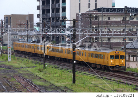 ［JR-W］山陽本線115系1600番台（岡山⇔三原） 119109221