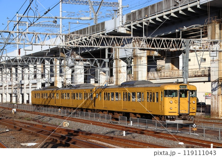 ［JR-W］山陽本線115系300番台（岡山発糸崎行） 119111043