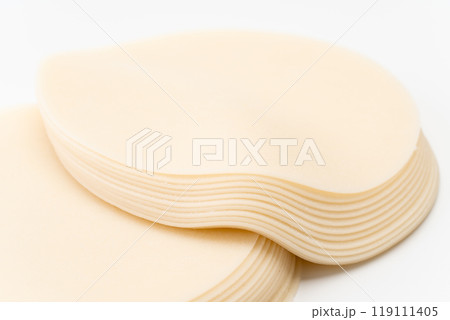 餃子の皮のクローズアップ 119111405