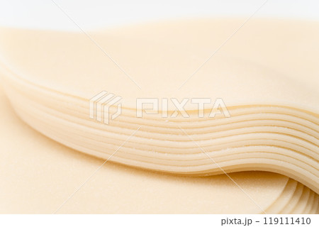 餃子の皮のクローズアップ 119111410