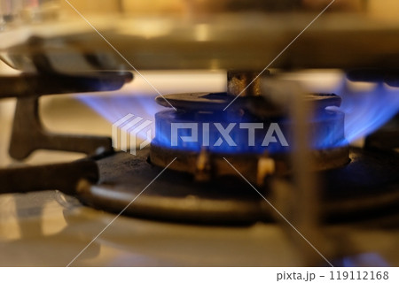 家庭用ガスコンロの中火 家庭用ガスコンロの中火 119112168