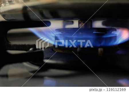 家庭用ガスコンロの中火 家庭用ガスコンロの中火 119112169