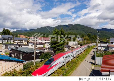 在来線を走る秋田新幹線 119116115