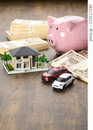 家と車のミニチュアとブタの貯金箱(新紙幣バージョン) 家と車のミニチュアとブタの貯金箱(新紙幣バージョン) 119117290