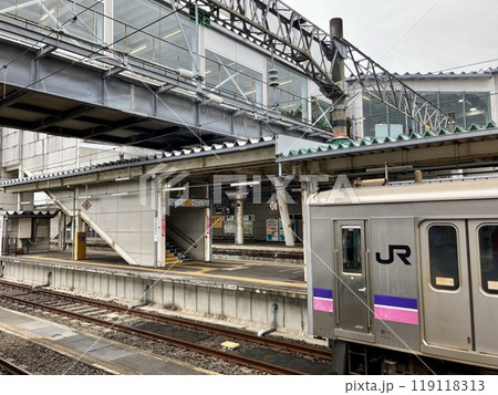 秋田県大曲駅ホームにて 119118313