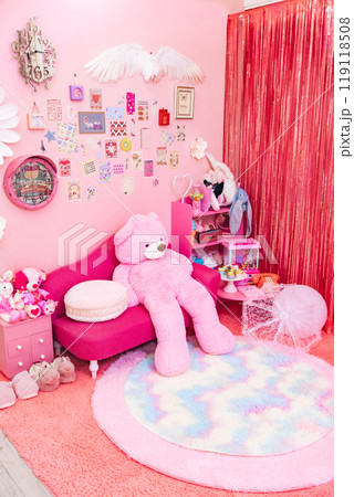 ピンクの可愛いインテリア 119118508