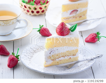 イチゴショートケーキ ( イチゴのショートケーキ ) イチゴショートケーキ ( イチゴのショートケーキ ) 119119299
