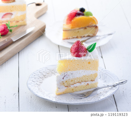 ショートケーキのセット （ ケーキセット ）イチゴショートケーキ フルーツタルト 119119323