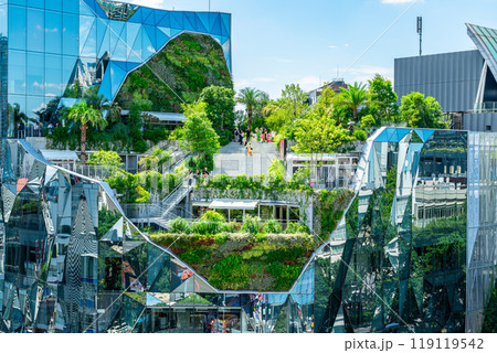 【東京都】東急プラザ原宿「ハラカド」にある緑豊かな屋上庭園 119119542