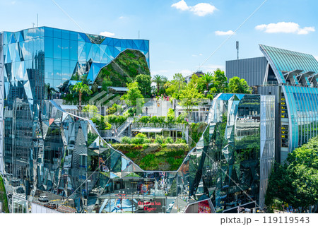 【東京都】東急プラザ原宿「ハラカド」にある緑豊かな屋上庭園 【東京都】東急プラザ原宿「ハラカド」にある緑豊かな屋上庭園 119119543