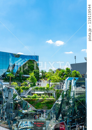 【東京都】東急プラザ原宿「ハラカド」にある緑豊かな屋上庭園 119119544