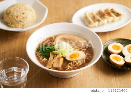 昔ながらの醤油ラーメン 昔ながらの醤油ラーメン 119121462