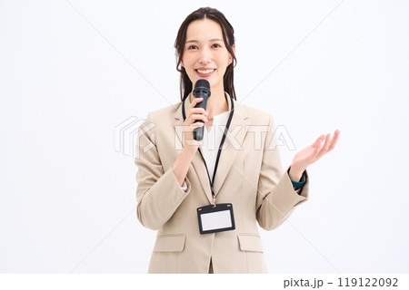 インタビューアー　レポーター　司会者　アナウンサー　取材　芸能　 119122092
