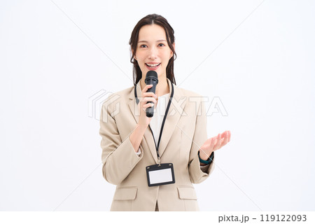 インタビューアー　レポーター　司会者　アナウンサー　取材　芸能　 119122093