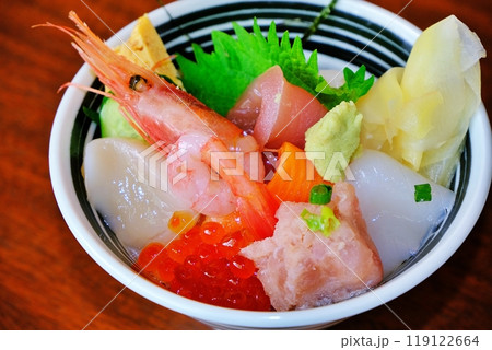 海鮮丼 119122664