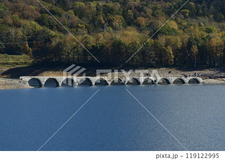 秋晴れのタウシュベツ川橋梁2024 119122995