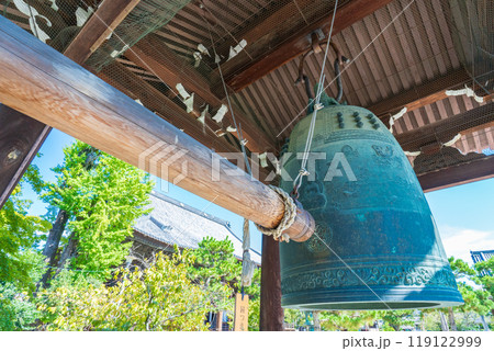 京都市　百万遍知恩寺の梵鐘と撞木 119122999