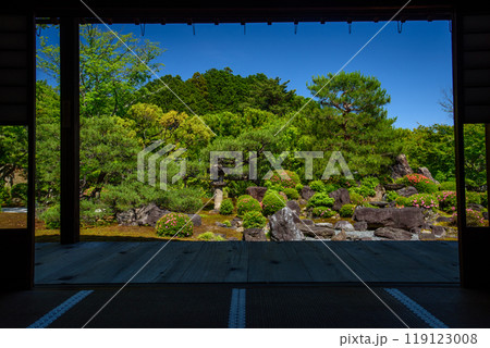 京都の雪月花、雪の庭 119123008