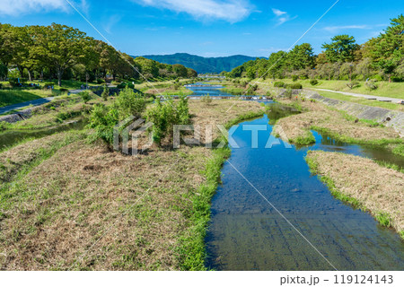 京都市 北大路橋から鴨川の川上を望む 京都市 北大路橋から鴨川の川上を望む 119124143