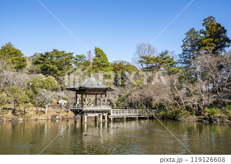成田山公園 龍智池の浮御堂 千葉県成田市成田 成田山公園 龍智池の浮御堂 千葉県成田市成田 119126608