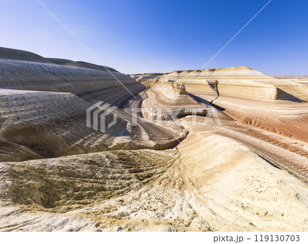 カザフスタン・マンギスタウ　キジルクップの景観　/　Kyzylkup, Kazakhstan 119130703