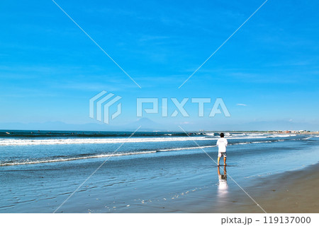 片瀬江の島  鵠沼海岸から観る富士山の風景 119137000