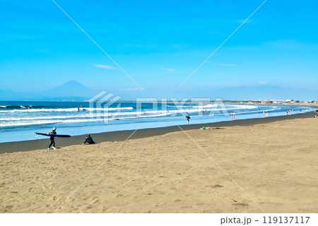 片瀬江の島  鵠沼海岸から観る富士山の風景 119137117