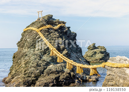 三重県伊勢市　夫婦岩 119138550