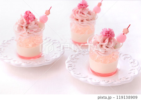春のお花見スイーツさくらのヴェリーヌ さくらのグラスデザート  春のお花見スイーツさくらのヴェリーヌ さくらのグラスデザート  119138909