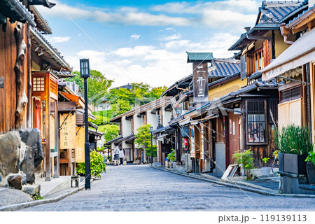 日本家屋の街並み 京都の街並み 二寧坂 日本家屋の街並み 京都の街並み 二寧坂 119139113