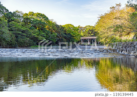 五十鈴川と宇治橋 119139445